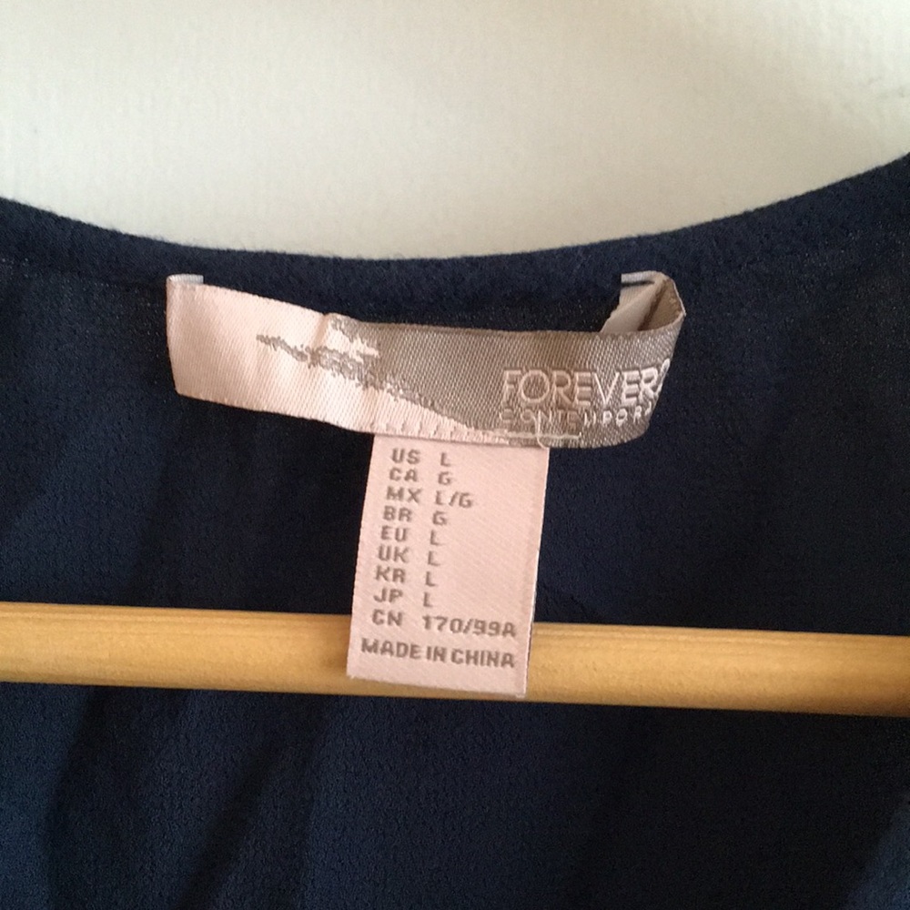 Blouse - Picture 3 of 3